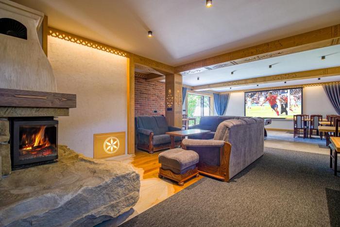 Willa Słoneczna - Pokoje i apartamenty - 10 minut do term na piechotę