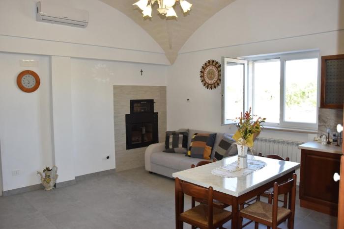 Villa con trullo Santo Scalone