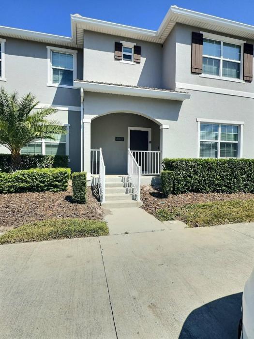 Family Getaway near Disney Sleeps 13