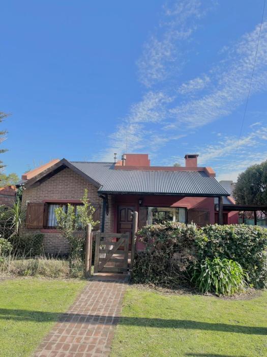 Casa a 1 cuadra del golf - Familias y jovenes