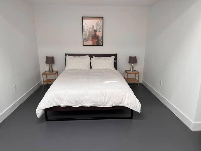 Private guest suite with bathroom and sitting area