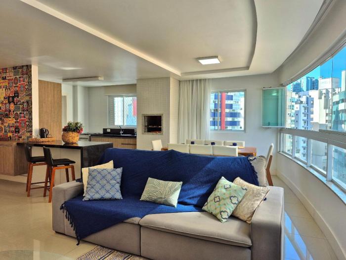 CURTA! | 167 | Amplo | 3 Q | Churrasqueira | 2 Vg