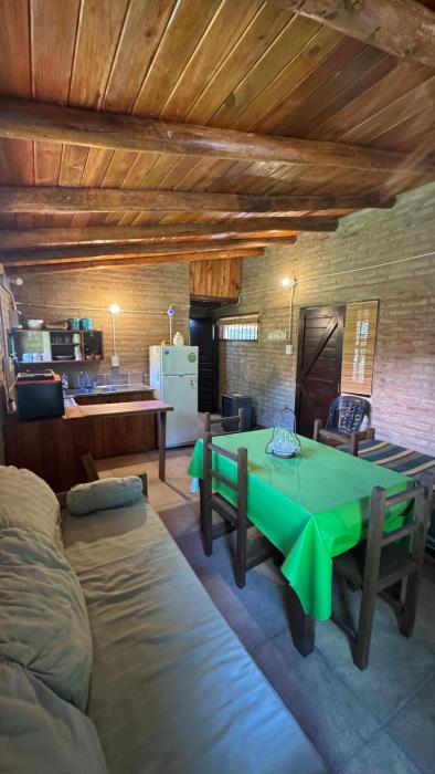 Hermosa cabaña frente al Rio Cosquín