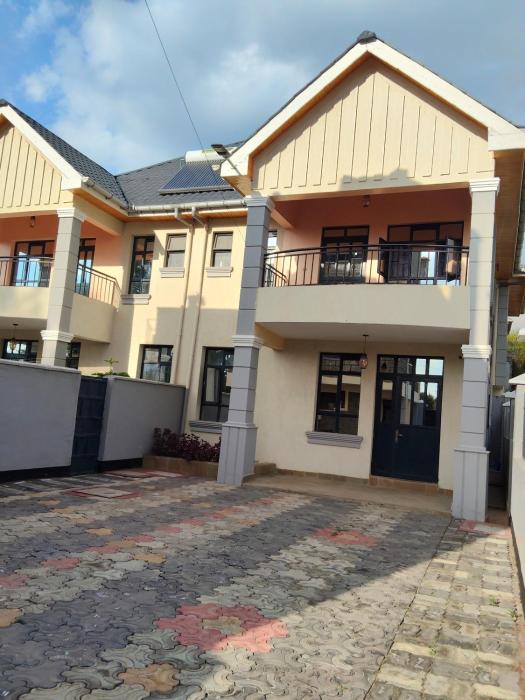 Luxury 3 Bedroom Rembeka villa with sq