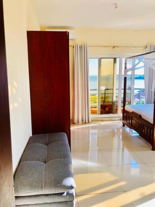 Oysterbay Palm Terrace serviced apt-nyali