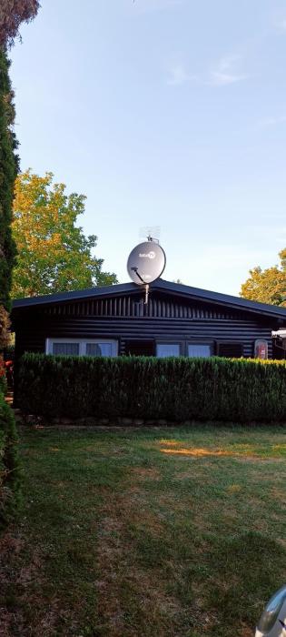 Hiška La Vita Kamp Terme 3000 vključene 2x KOPALNE KARTE KOLO Športni rekviziti, Igrače