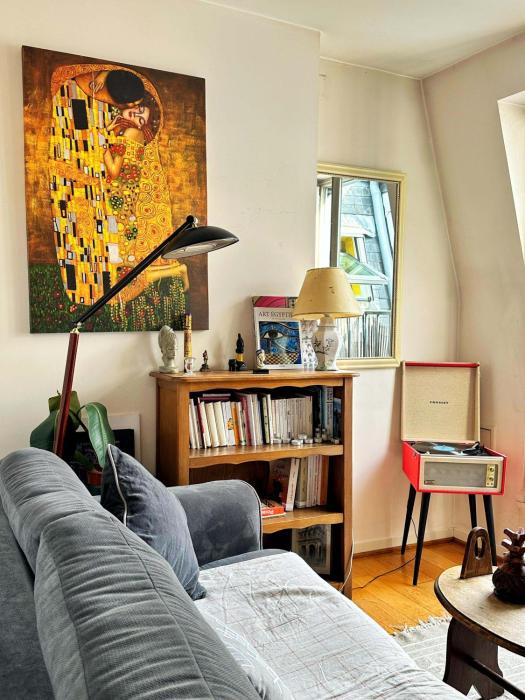 Celine 19 Montmartre Moment, Sacré Cœur View & Eiffel Tower