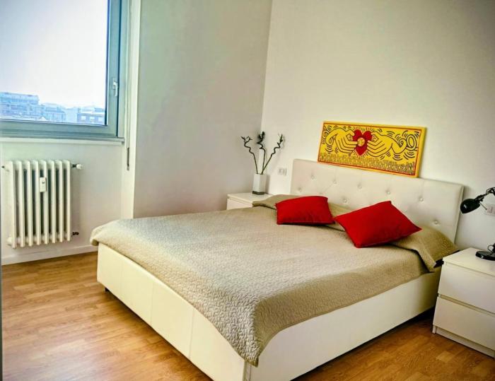 Private Room in Isola-Farini