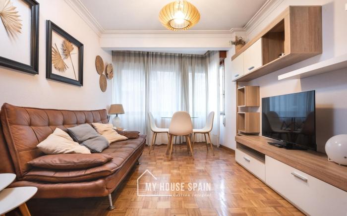 MyHouseSpain - Piso amplio en el centro de Gijón