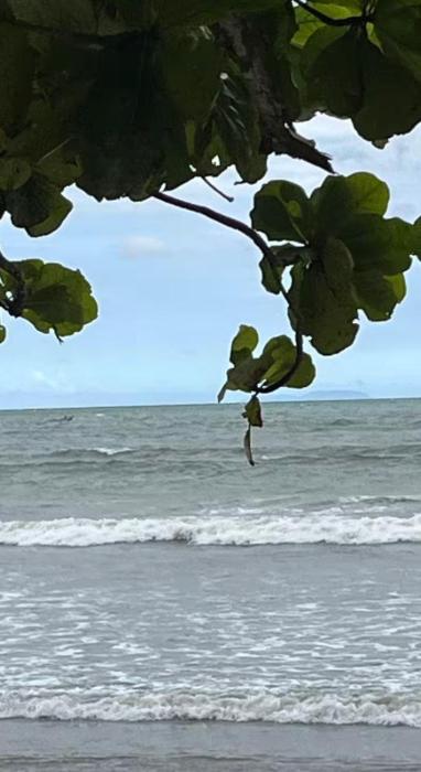 Ap centro px a praça de eventos 2 quatos copa sala cozinha banheiro 110 metros ate 6 pessoas com garagem 1 vaga