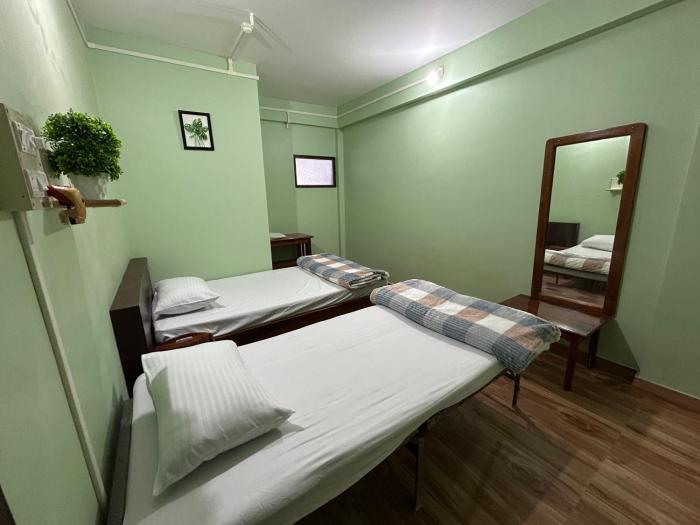 Budget Twin Bed Room 10-RJ Shant Apartment & Homestay