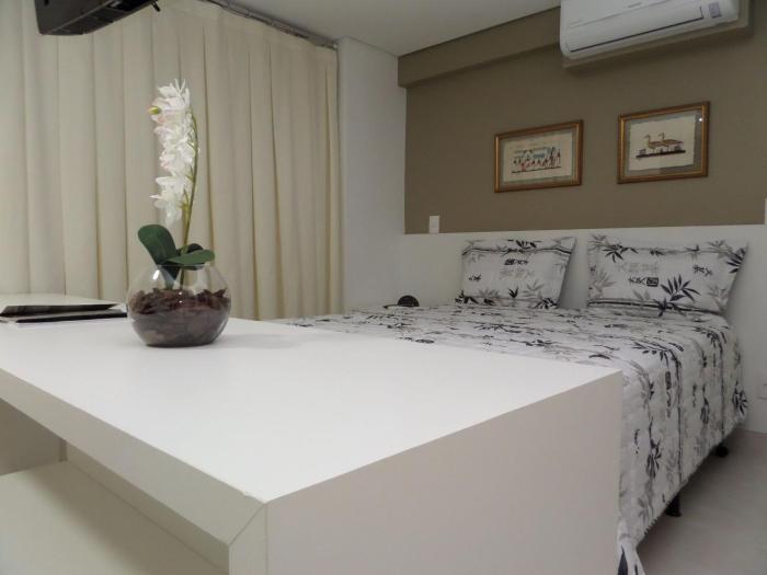 iFlat Brookfield Towers BT2204 Jardim Goiás