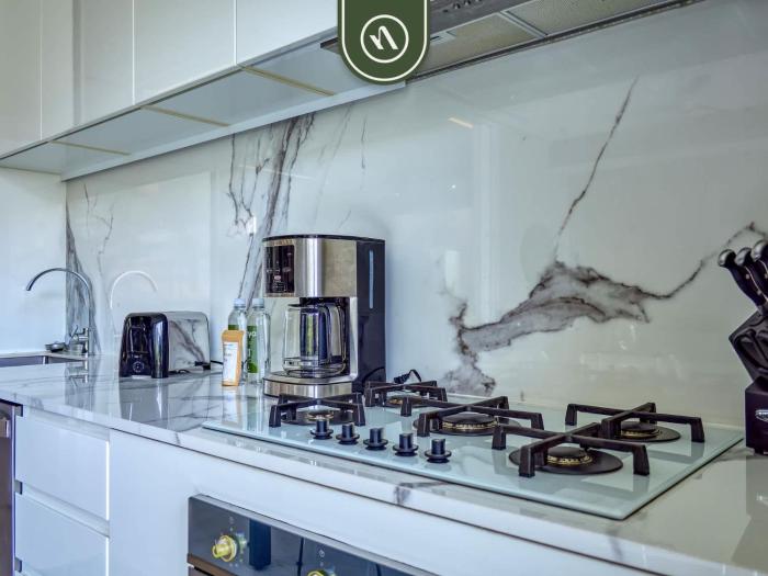 Luxury 1 BR Condo in Pier 57 - Infinity Pool