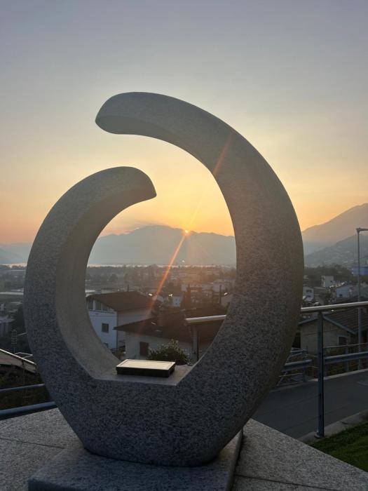 Moderno bilocale vista lago Maggiore