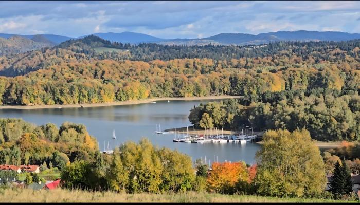 ,,KICZARA"Domki ogrzewane punkt widokowy Jezioro Solińskie w Polańczyku 601-806-454