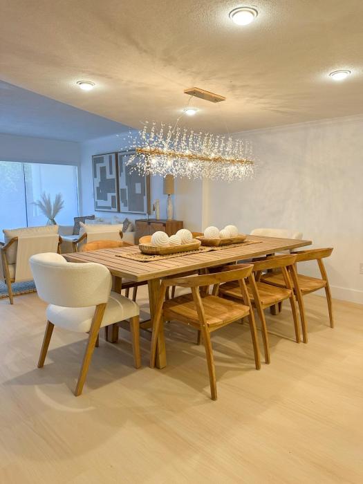 New! Key Largo Costal Villa 2 Kings Masters, Marina, Pool & Pickleball