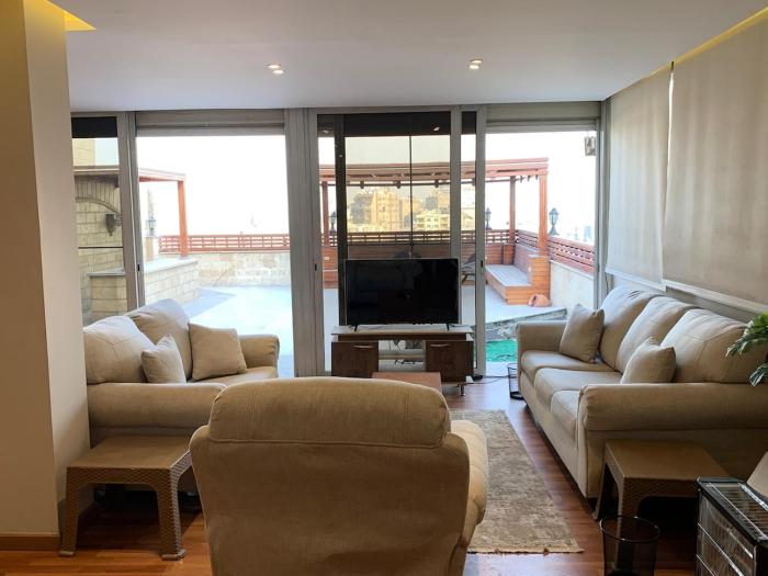 Rouf Al-Mohandessin Apartment, Lebanon Street