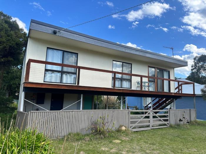 Saturn Sands - 30 Saturn Parade