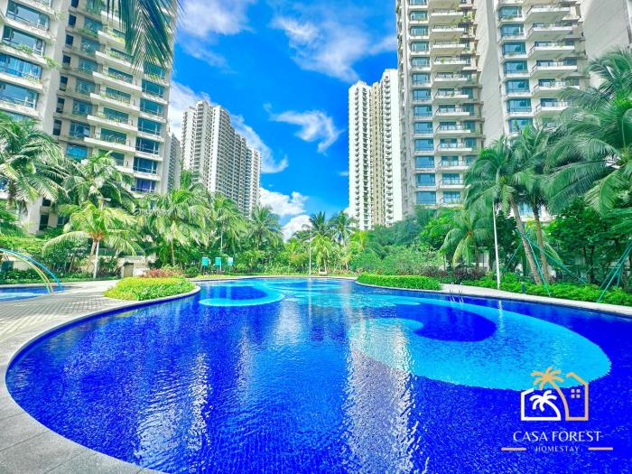 Casa Forest Modern Suites at Forest City JB