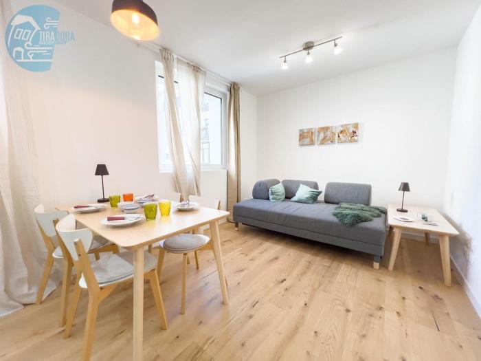 Blue Palace 5E Tirabora Short Rent