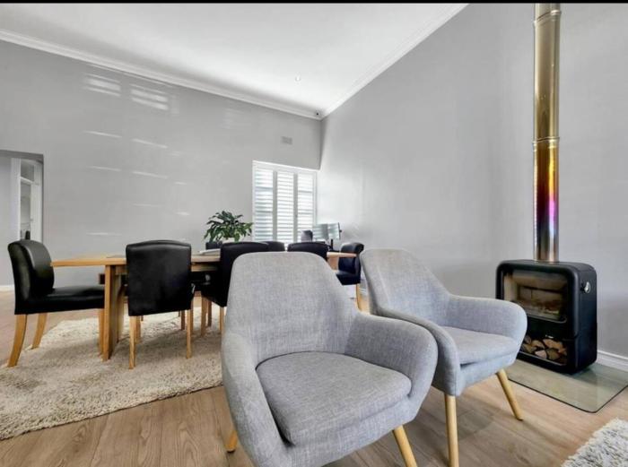 Location is Key Fresnaye 3 Bedroom Home