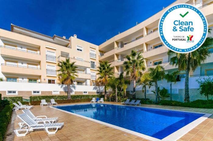 A05 - Luxury 1 Bed Fully Equipped with Pool