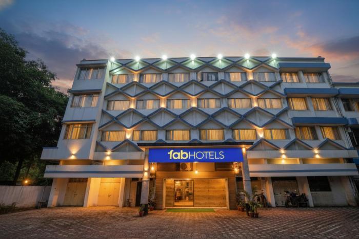FabHotel Neelkamal - Chembur