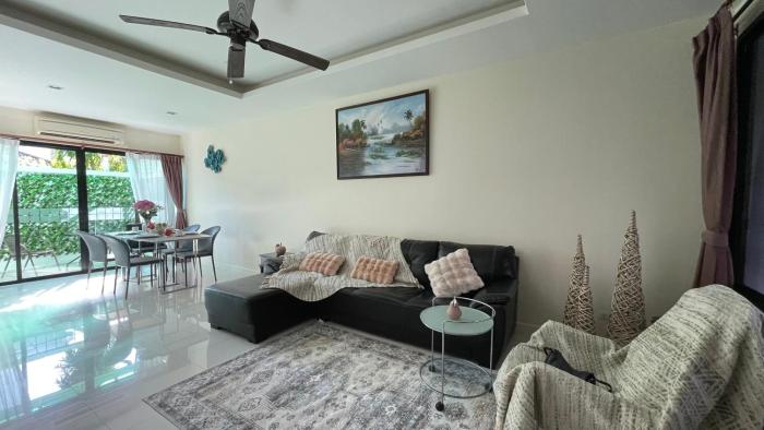 Townhouse in the Wonderland