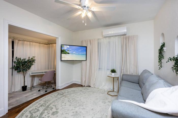 Parkside Duo (pet-friendly) 2 bedroom plus den