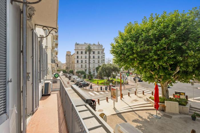 REF 783 - Cannes Croisette - Apartment for rent