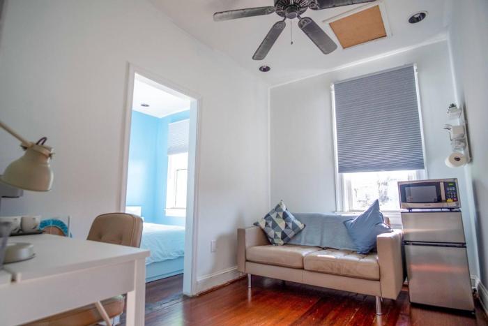 Entire Spacious Guest Unit @JHU (w Private Bath)