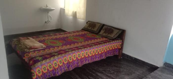 Six Face Guest House