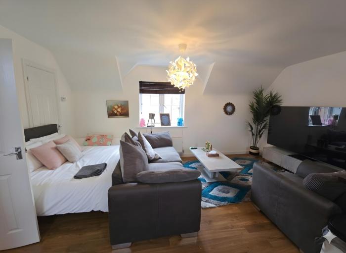 Modern Beautiful Luxury Coach House Free Parking