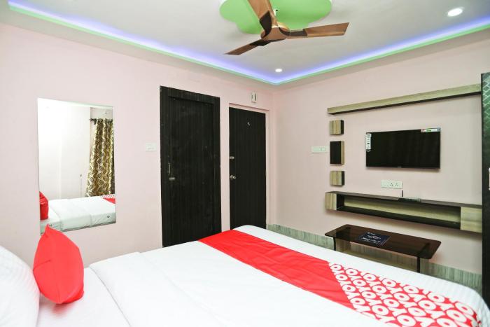 Hotel O Red Velvet Inn Near Chinar park,Airport
