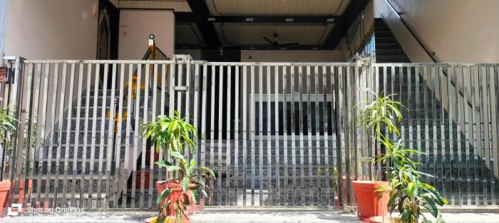 Mid Way Taj Home Stay Agra