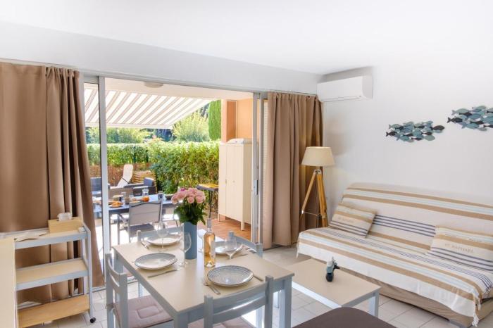 "LEscale" T2 dans résidence avec Piscine, plage à 150m, Parking