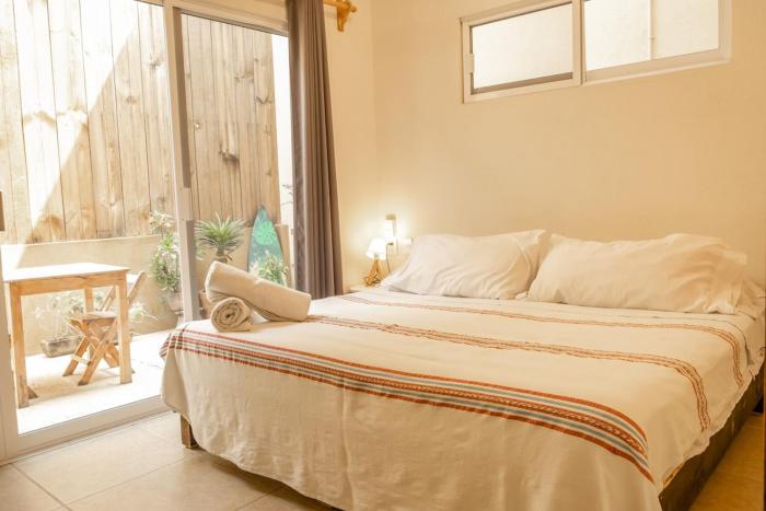 Bonobo House for 5 & Loft for 2- your best Puerto options!