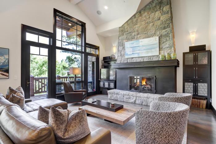 Ski-in Ski-out 3BRLoft Condo, Bachelor Gulch condo