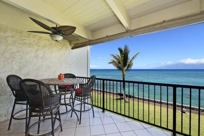 Lokelani A203 · LL A203 Gorgeous OceanFront 2BD Whale Watching