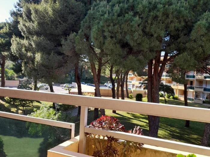 T2 climatisé avec garage, proche centre et plages - FR-1-610-113