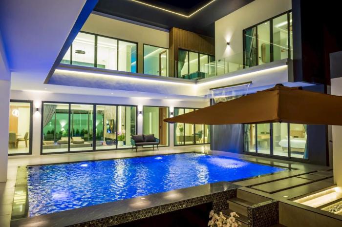 Luxury Zoe 6 Bedroom -7 Bathroom Big Size Villa