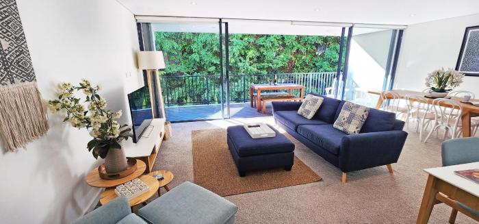 Stylish parkside retreat