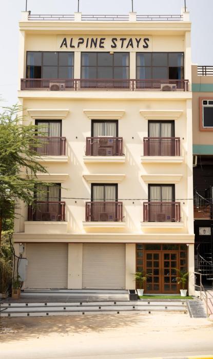 Alpine Stays By Oran Hotels