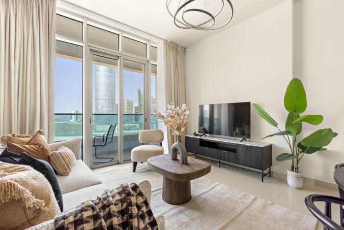 Silkhaus Vacation Homes 1BR Prime Spot at Julphar in Reem Island