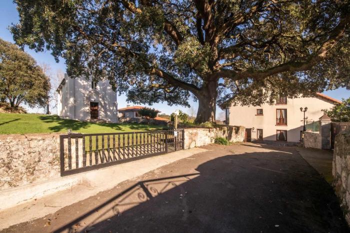 La Encina de Pancar - Terraza, vistas y Llanes