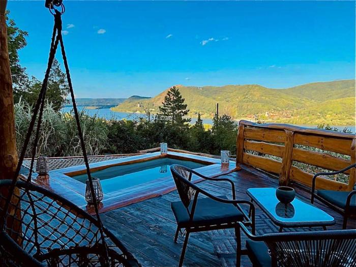 Lyra Hill - Luxury Villa for the poetry of wooden