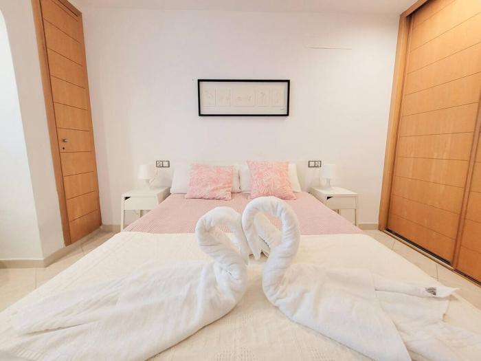 Adejeparadise25-B Duplex views and heatedpool