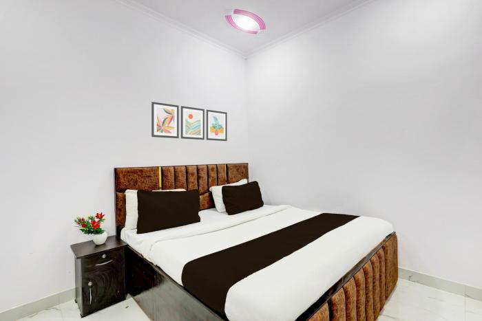 Hotel The Arrow Near Paschim Vihar