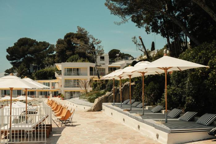 Les Roches Rouges, a Beaumier hotel