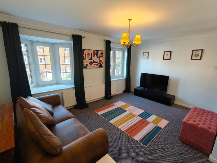 Timeless Townhouse Near The City Centre